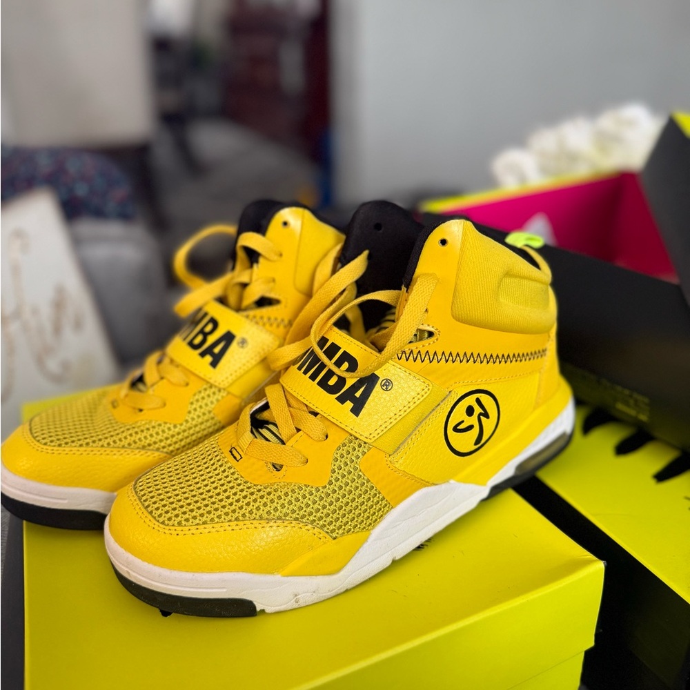 Zumba Fitness COURT 2.0 Yellow High-Top Sneakers